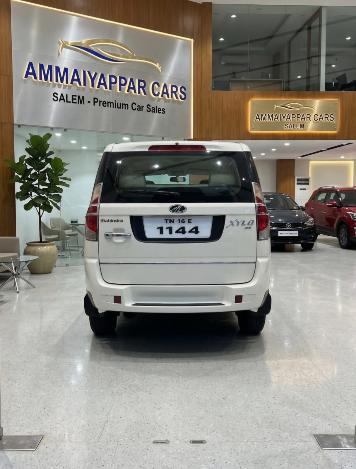 Mahindra Xylo - Image 2